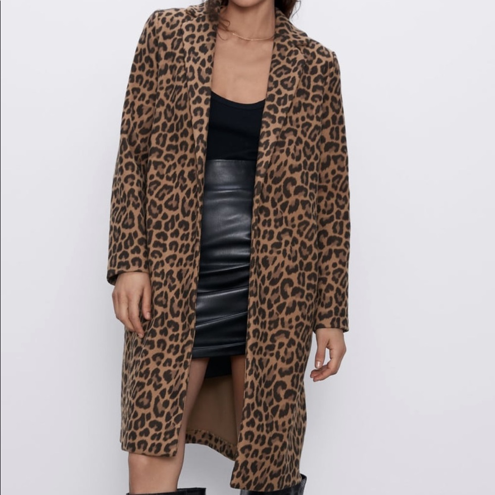 Zara leopard coat size s